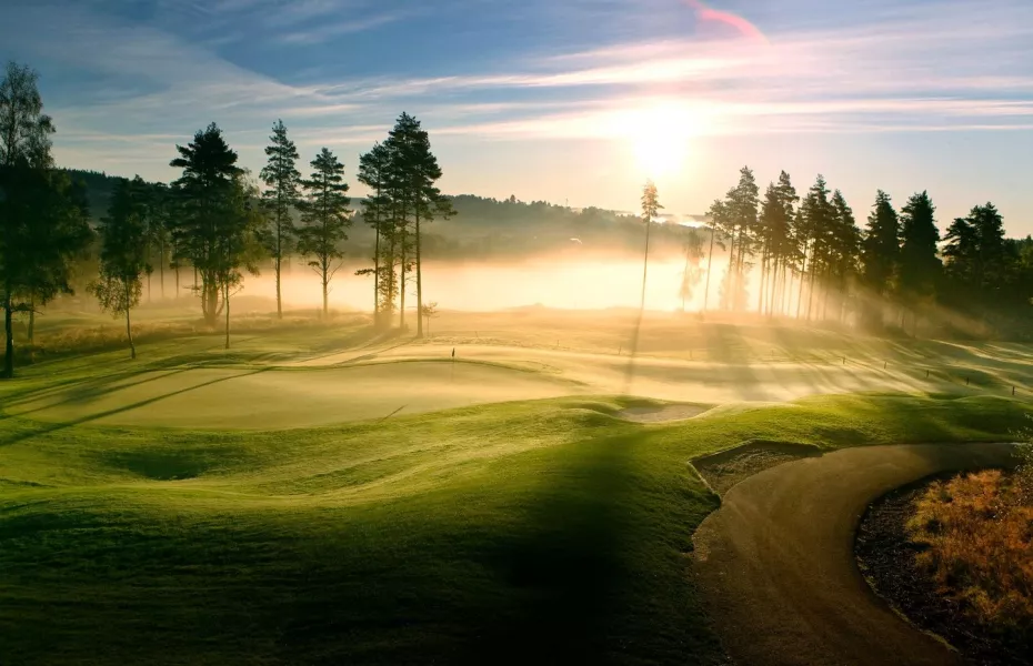 Hills Golf & Sports Club