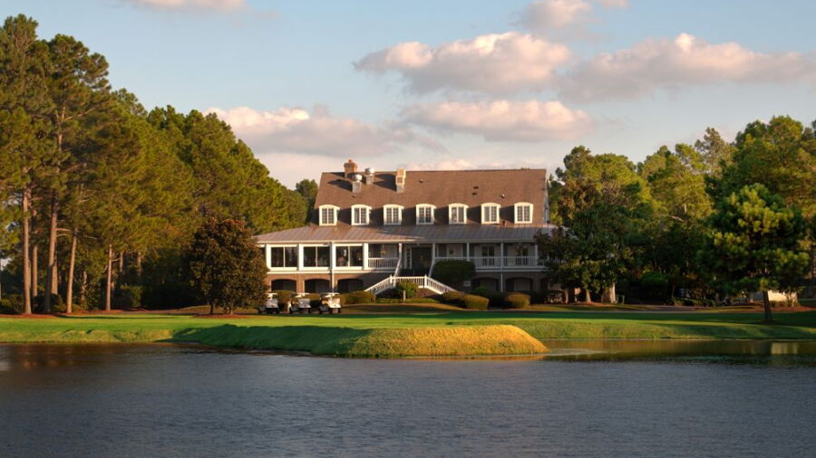 Sandpiper Bay G & CC: clubhouse