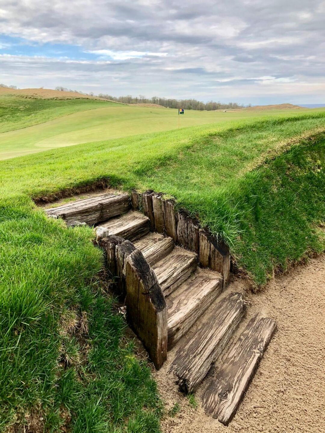 Greenside bunker on par-4 4th (Photo submitted by BrandonWebb on 05/21/2020)