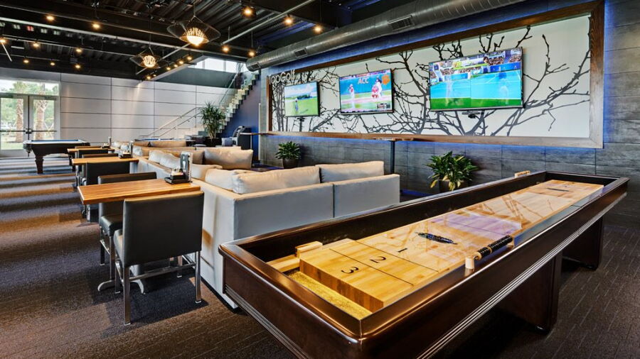 TopGolf Houston North/Spring - Lounge/Shuffle board