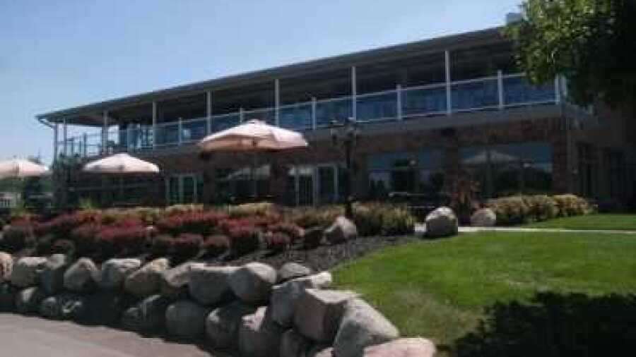 Fountains GC: Clubhouse