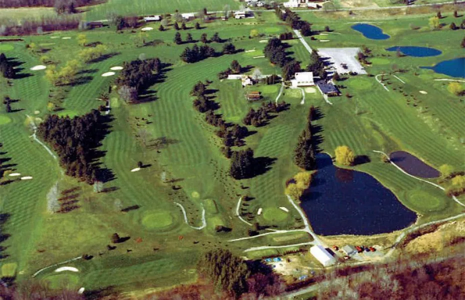 Lake Arthur CC: Aerial view