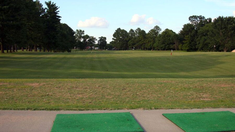 Red Hawk CC: Driving range