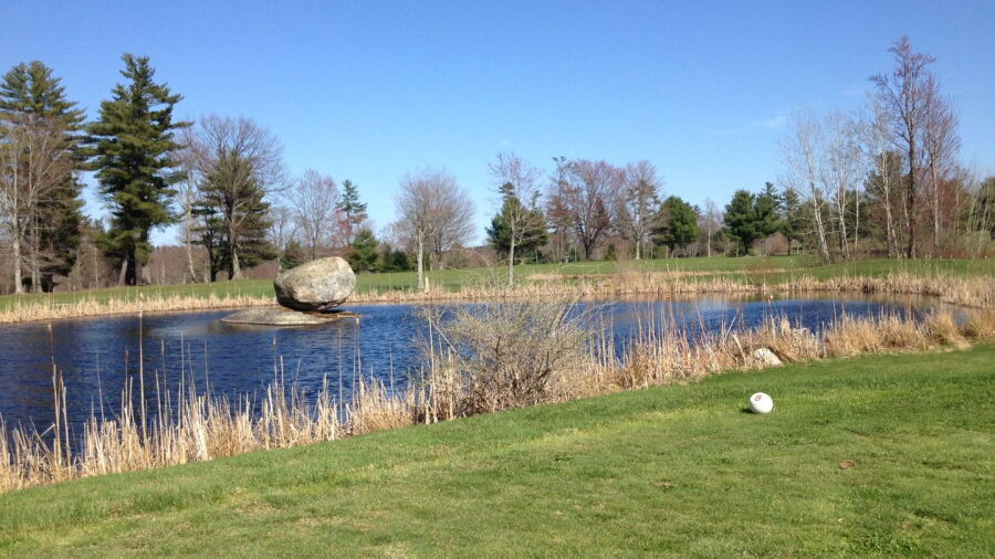 Apple Hill GC - Par-3: #8