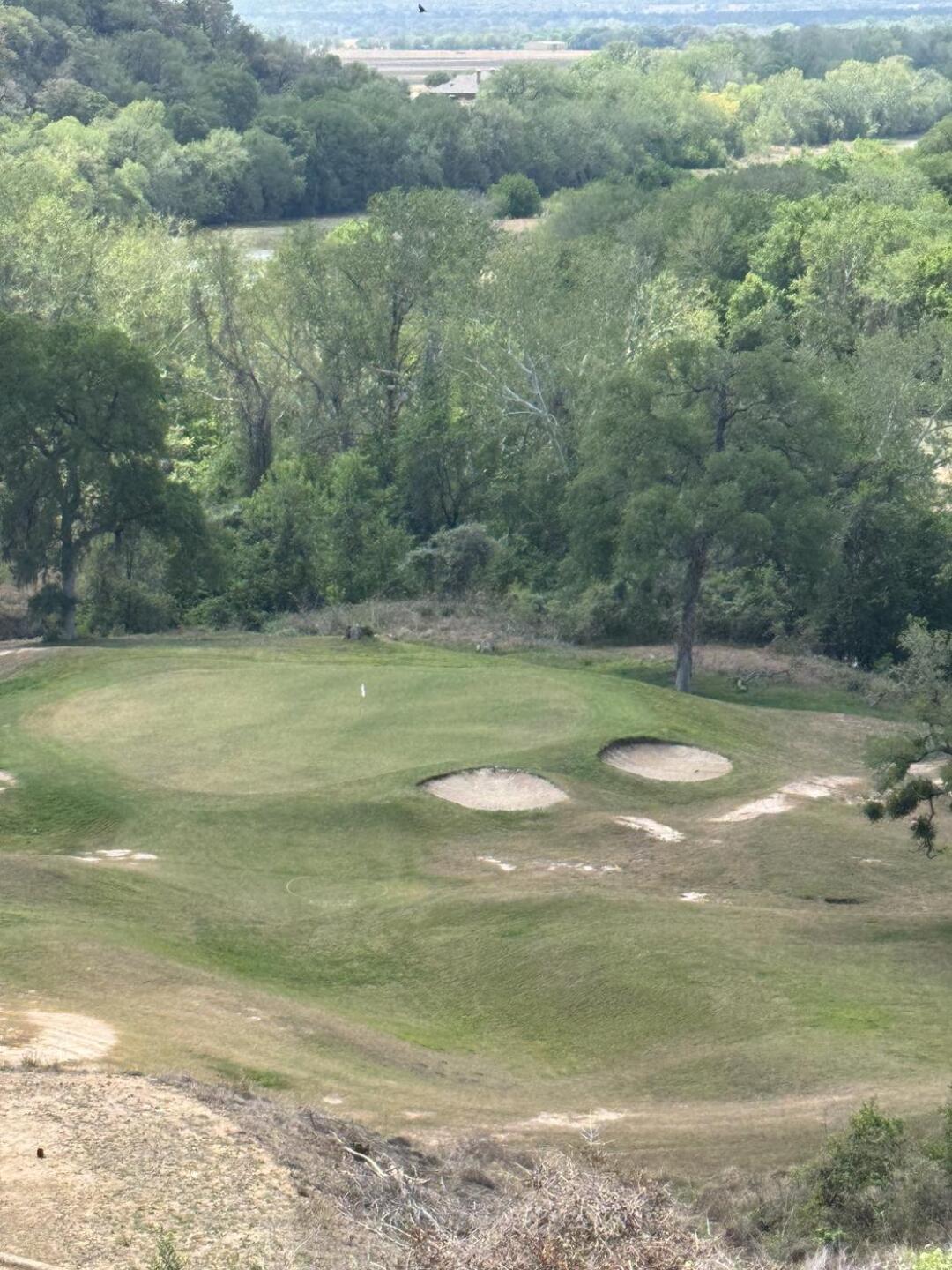 Par 3 downhill, fun (Photo submitted by WtSpbi9ftJjylePjyFNA on 04/06/2026)