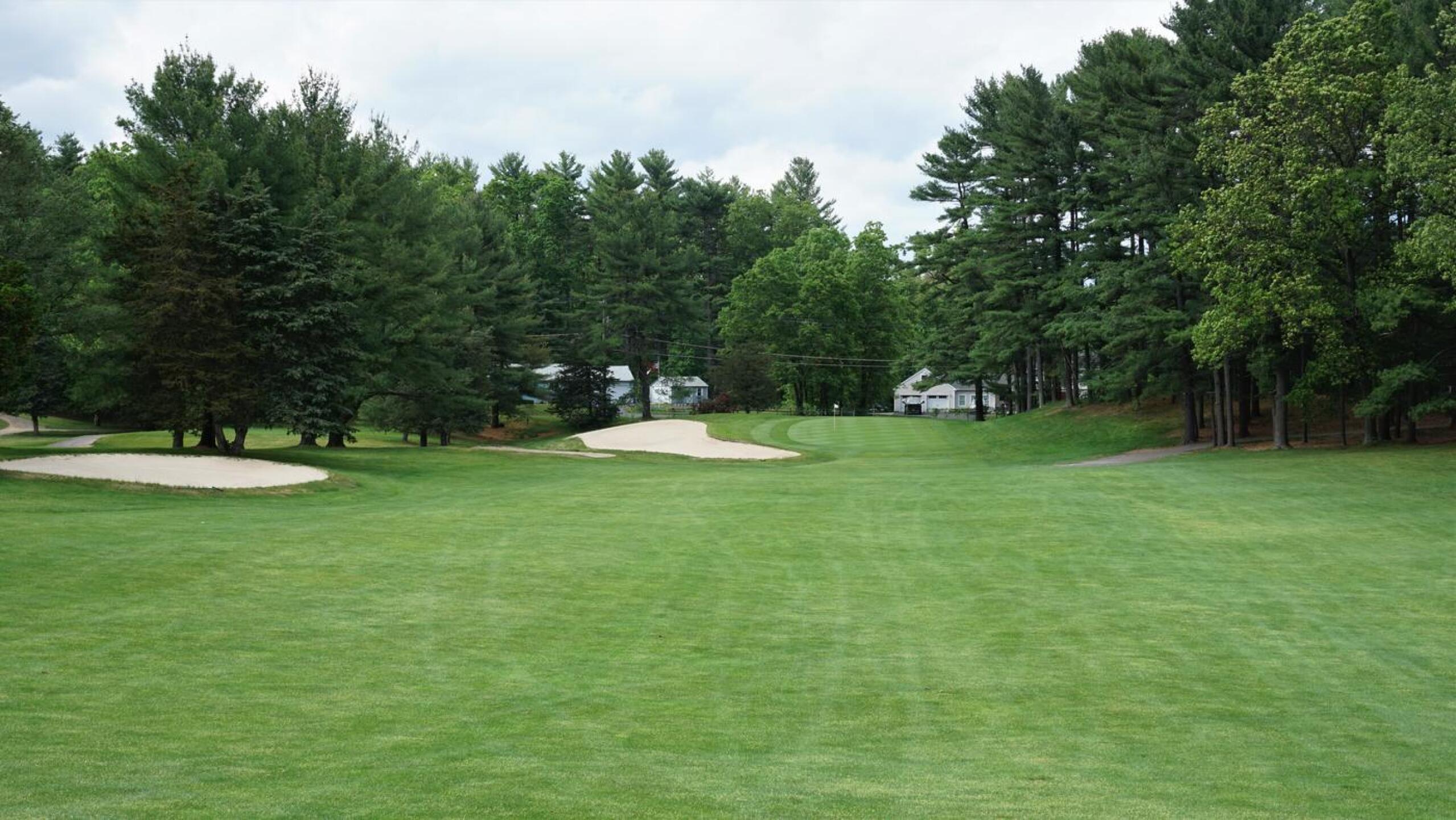 Ninth, par-4, 360. You’ll need to wedge in carefully to this narrow & well-protected green. Great hole. (Photo submitted by AptlyLinked on 05/24/2021)