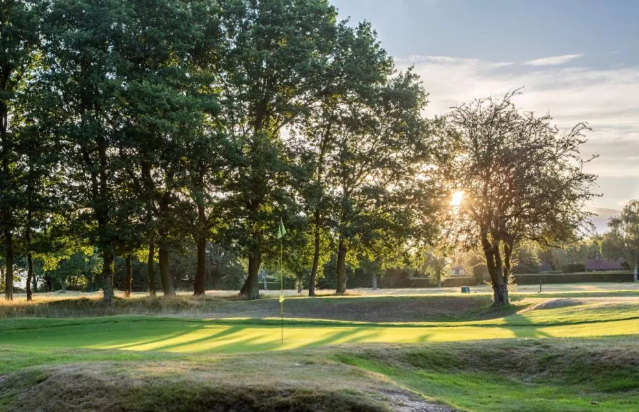 17th green, Mid Herts