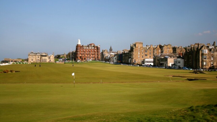 The Old Course in St. Andrews - Swilcan Burn