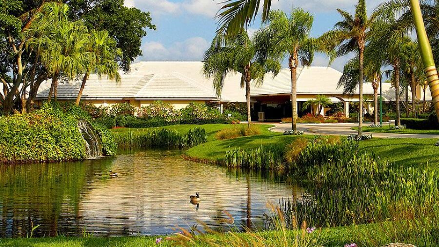 Boca Woods CC: Clubhouse
