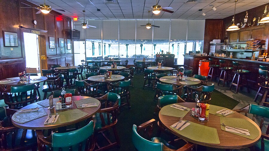 Mays Landing Golf & C.C. - Grille Room