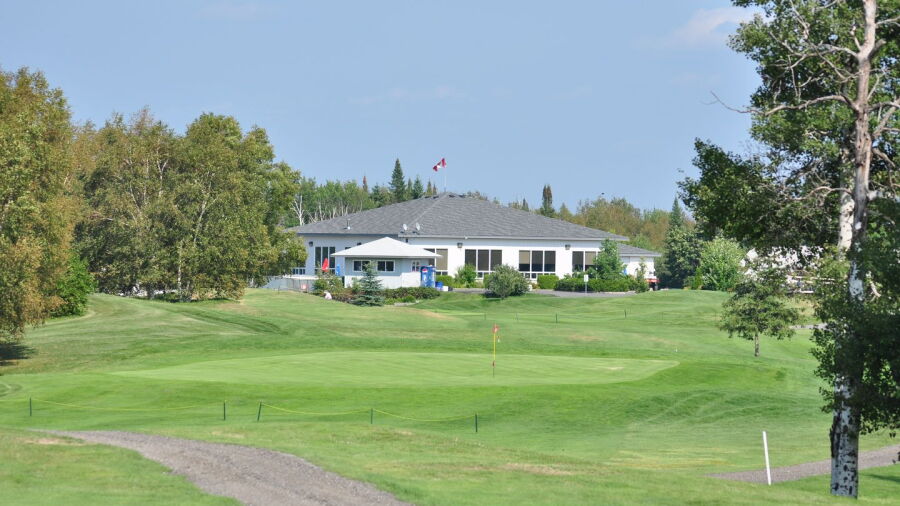 Forest Ridge CC: Clubhouse