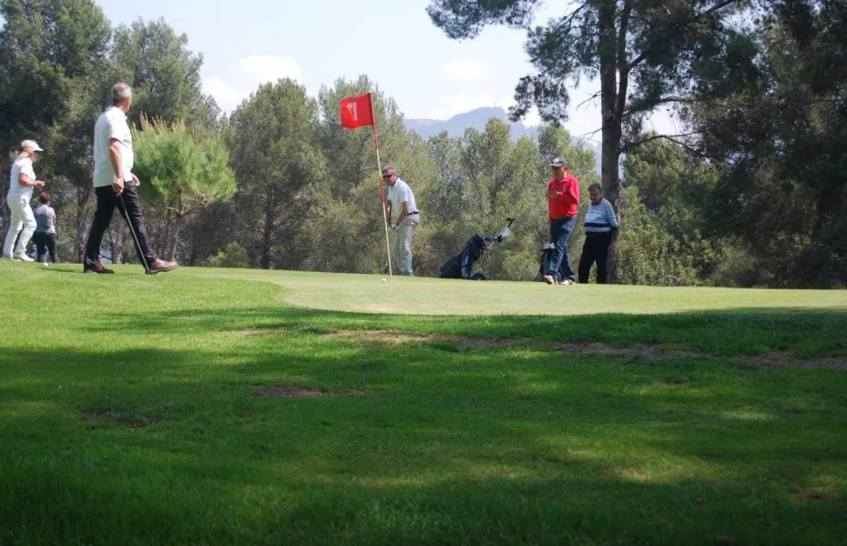 Roc 3 Pitch & Putt Golf: #17