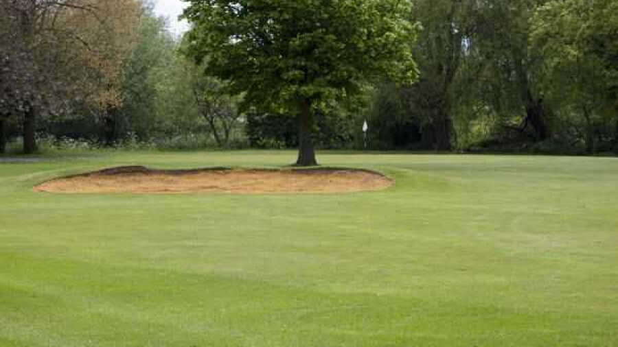 Approach at Perivale Park Golf Course