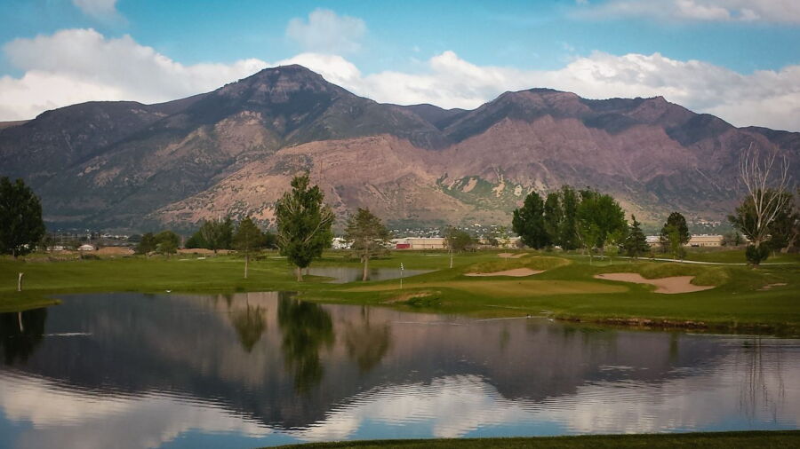 Mulligans Creekside Golf Center