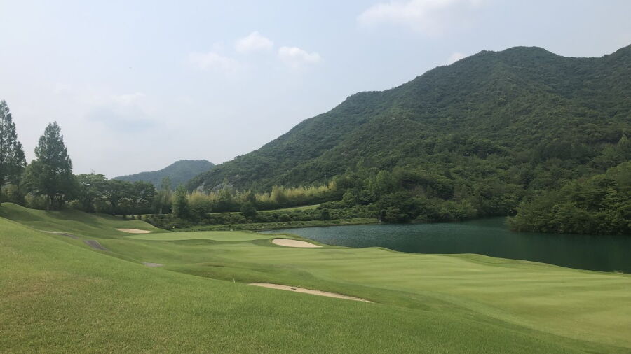 Golden Valley GC: #18