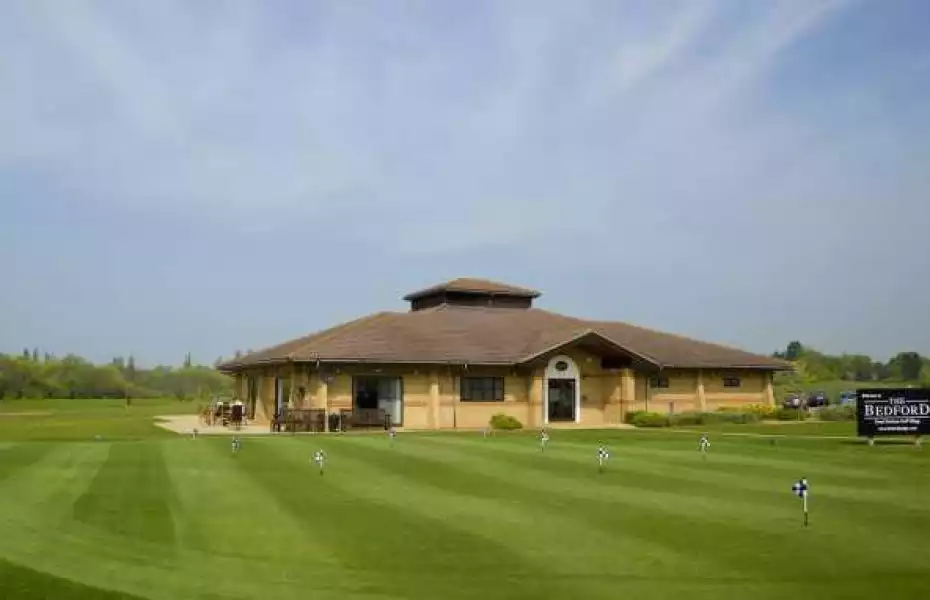 Bedford GC: Clubhouse