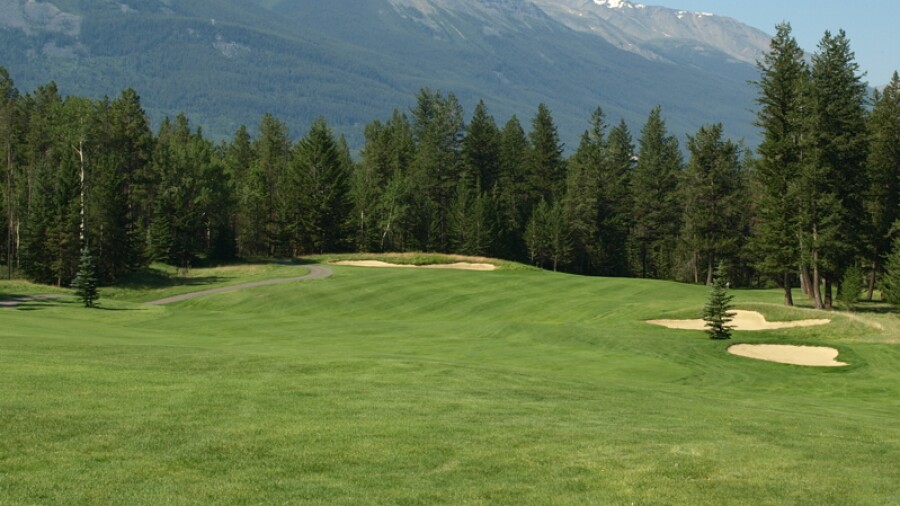 Fairmont Jasper Park Lodge Golf Course - hole 13