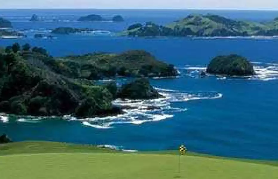 Kauri Cliffs Course