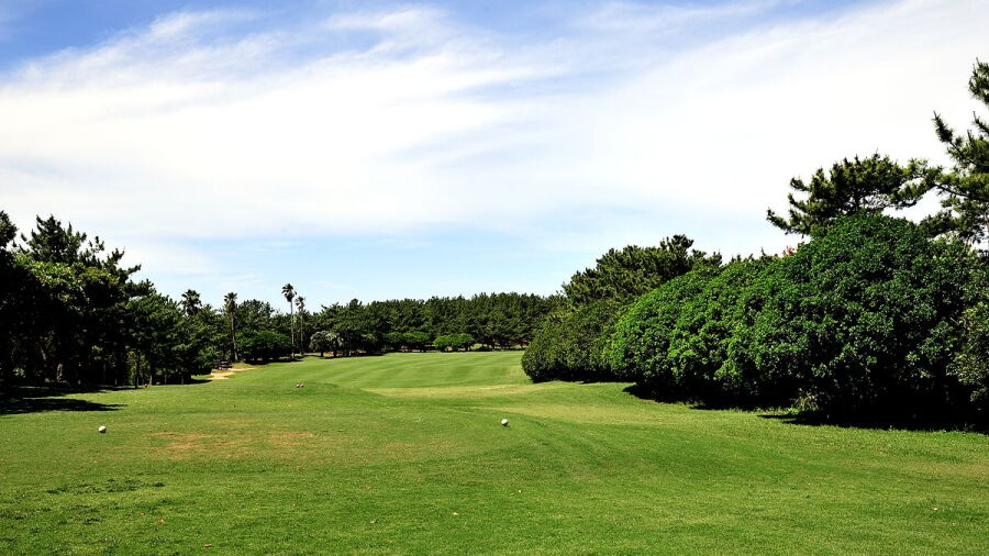 Jungmun Beach GC: #10