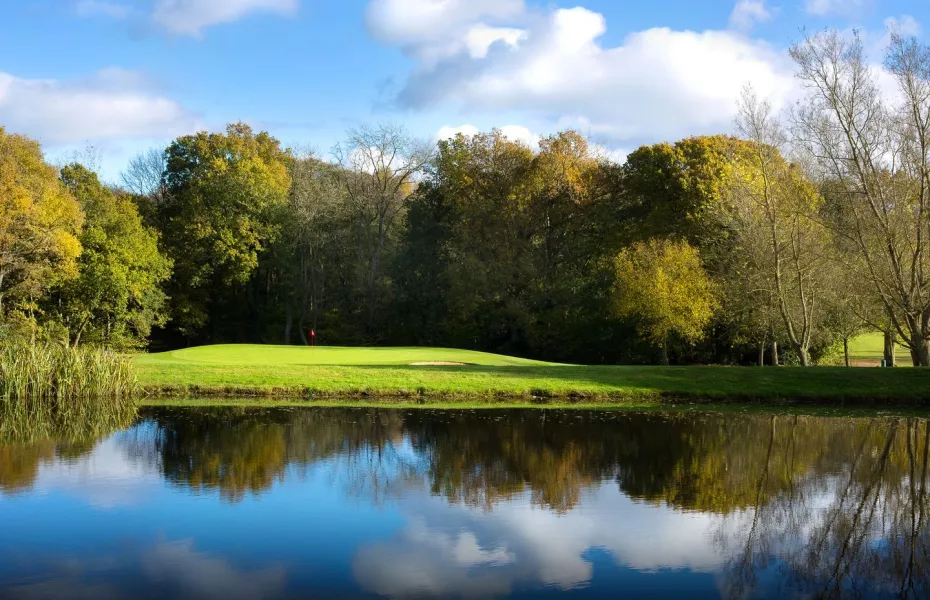 Sandford Springs GC - Lakes: #21