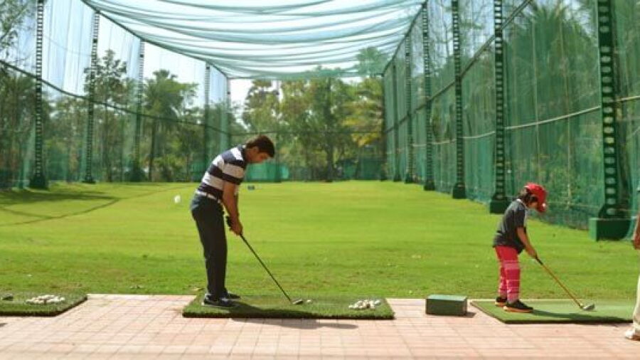 Golden Swan CC: Driving range