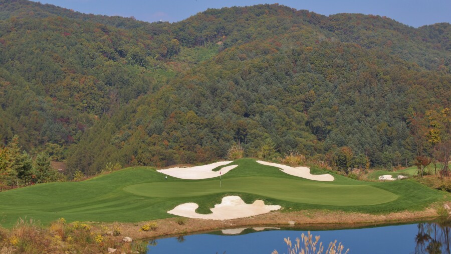 Whistling Rock Country Club - Temple nine - 6th