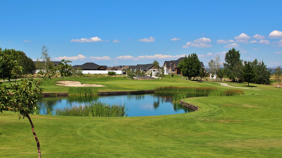 Apple Tree Golf Course - hole 10