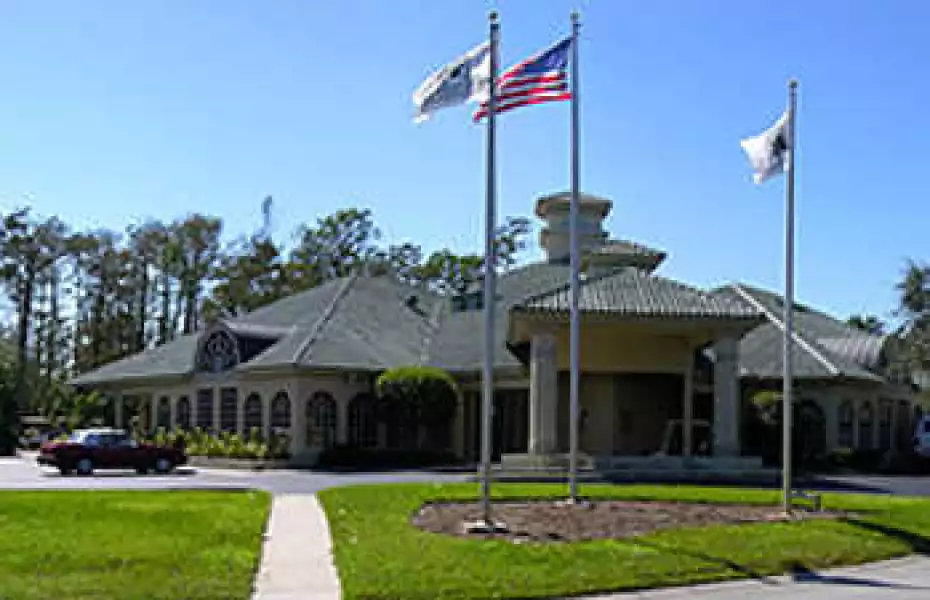 Hunters Ridge CC: Clubhouse