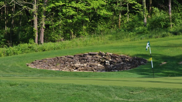 Elks Run Golf Club - hole 15