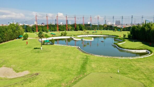 The Lake Golf Range