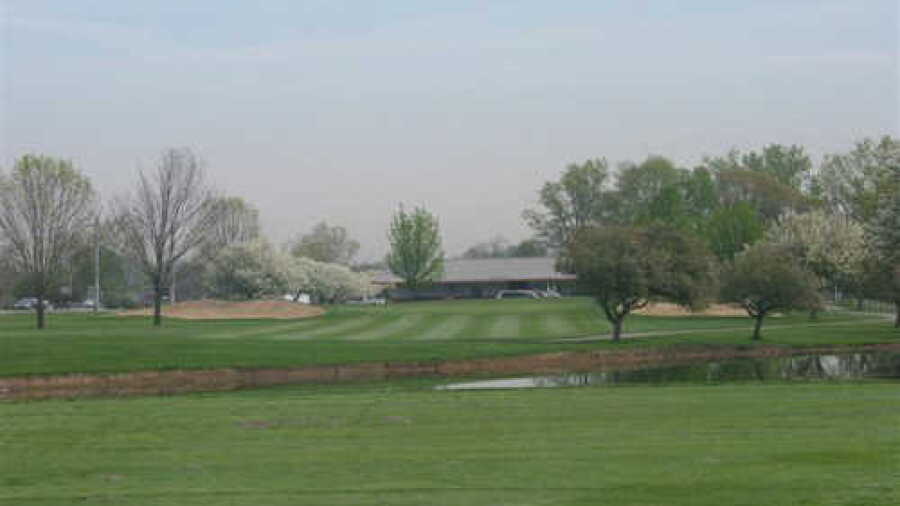 Airport GC: Clubhouse