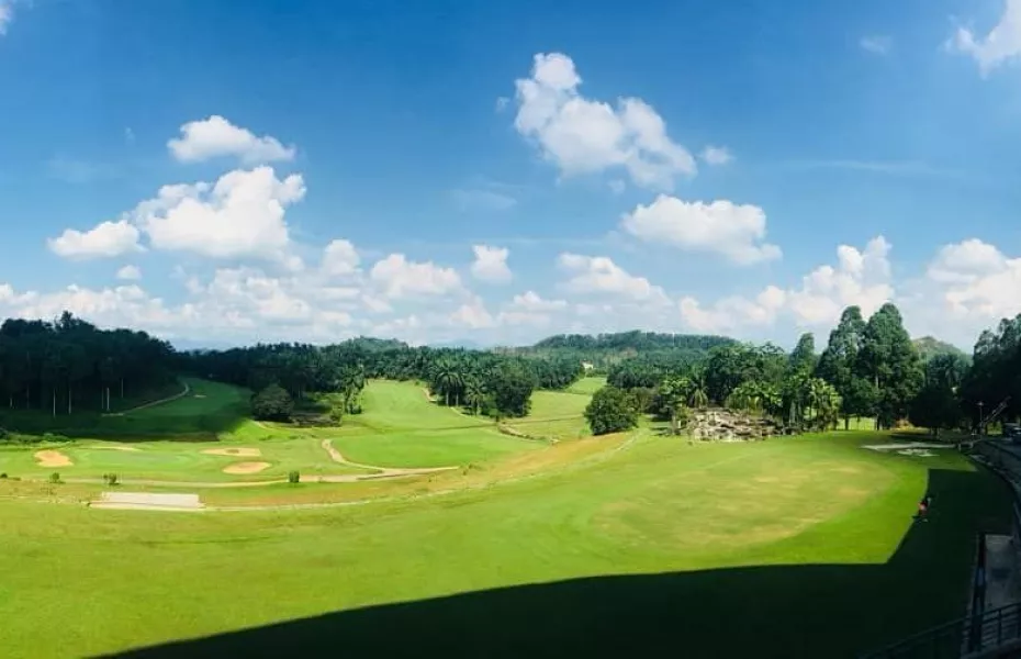 Bukit Beruntung Golf & Country Resort: Clubhouse