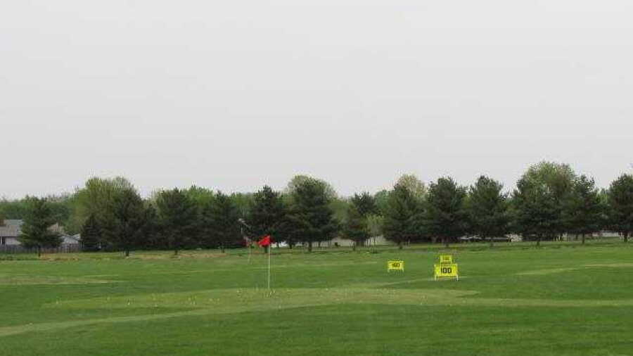 Cedar Valley Golf Center: Driving range