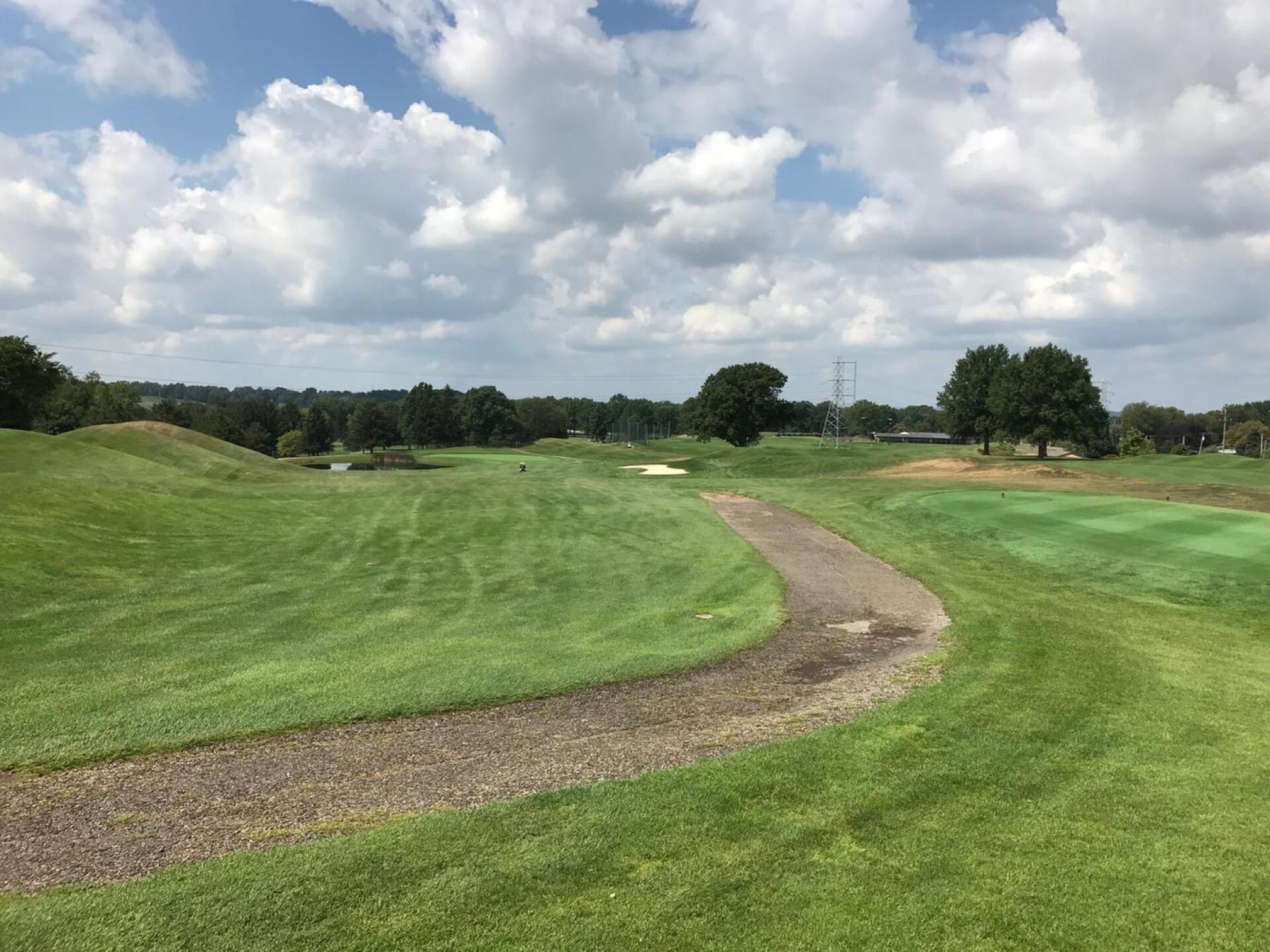 From the tee box of the Eighth hole, par 4, water about 260 out on the left. (Photo submitted by carolinadad on 08/30/2017)
