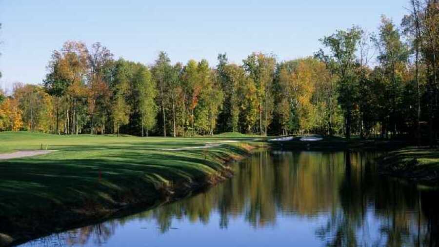 Silver Lakes GC: #8