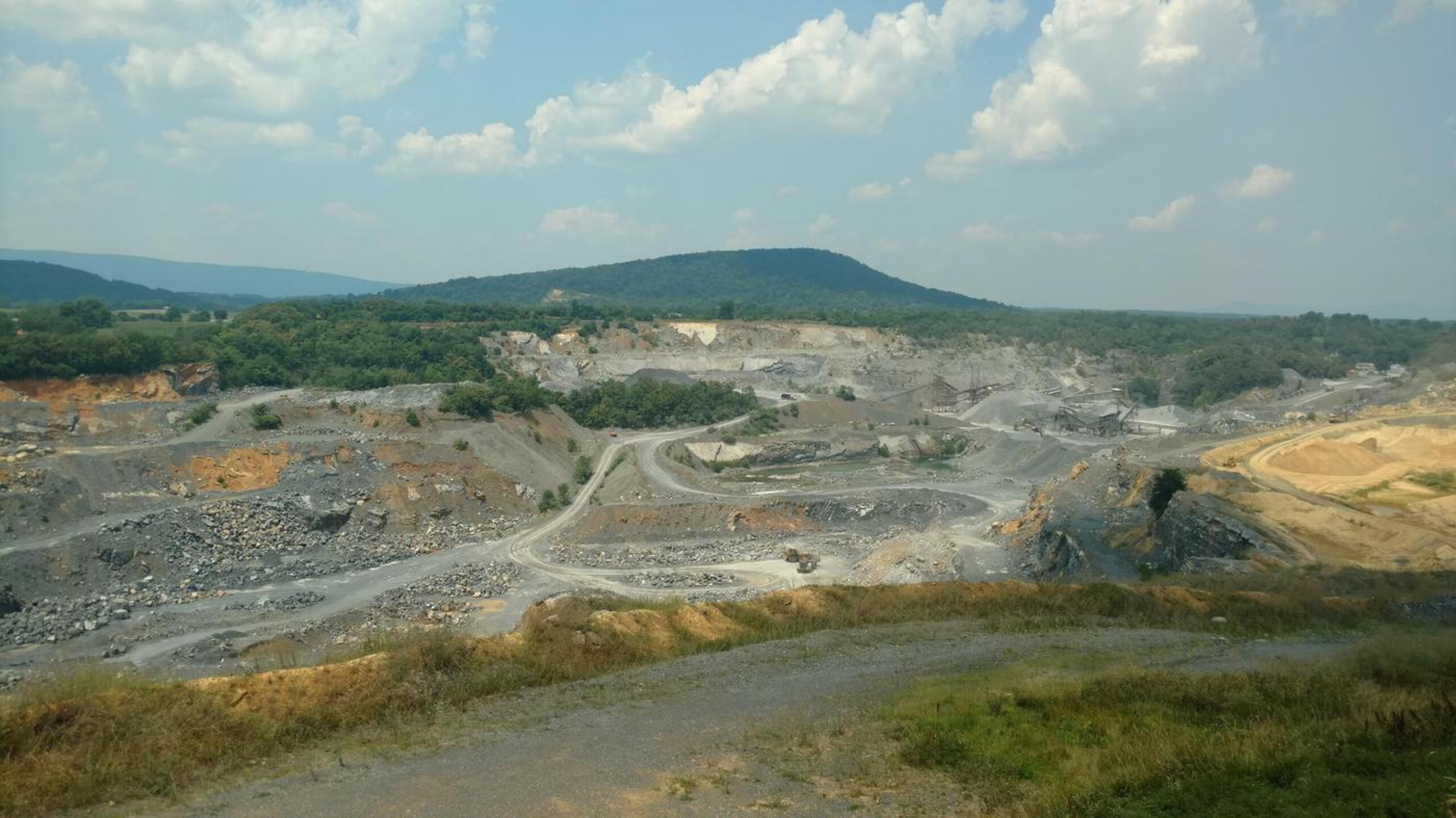 What a sight to behold from the top looking out over the active quarry. (Photo submitted by Back9Ben on 07/21/2017)