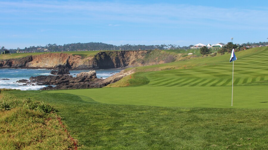 Pebble Beach Golf Links - hole 9