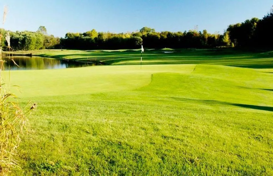 Links at Hiawatha Landing