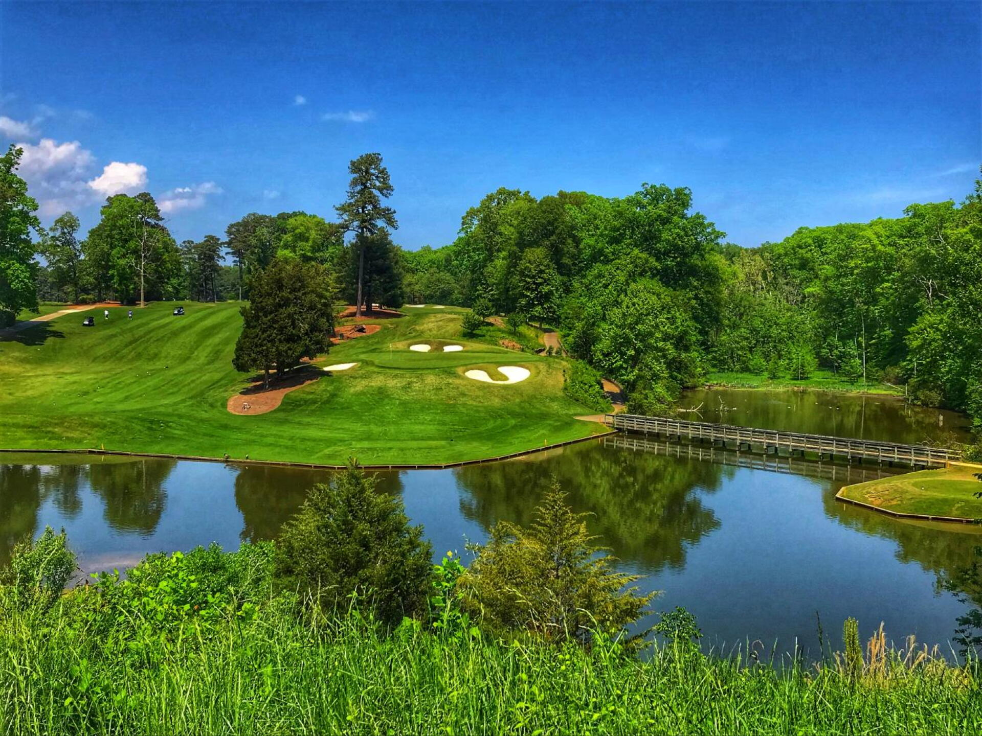 The par-3 seventh (Photo submitted by MikeBaileyGolf on 05/13/2019)