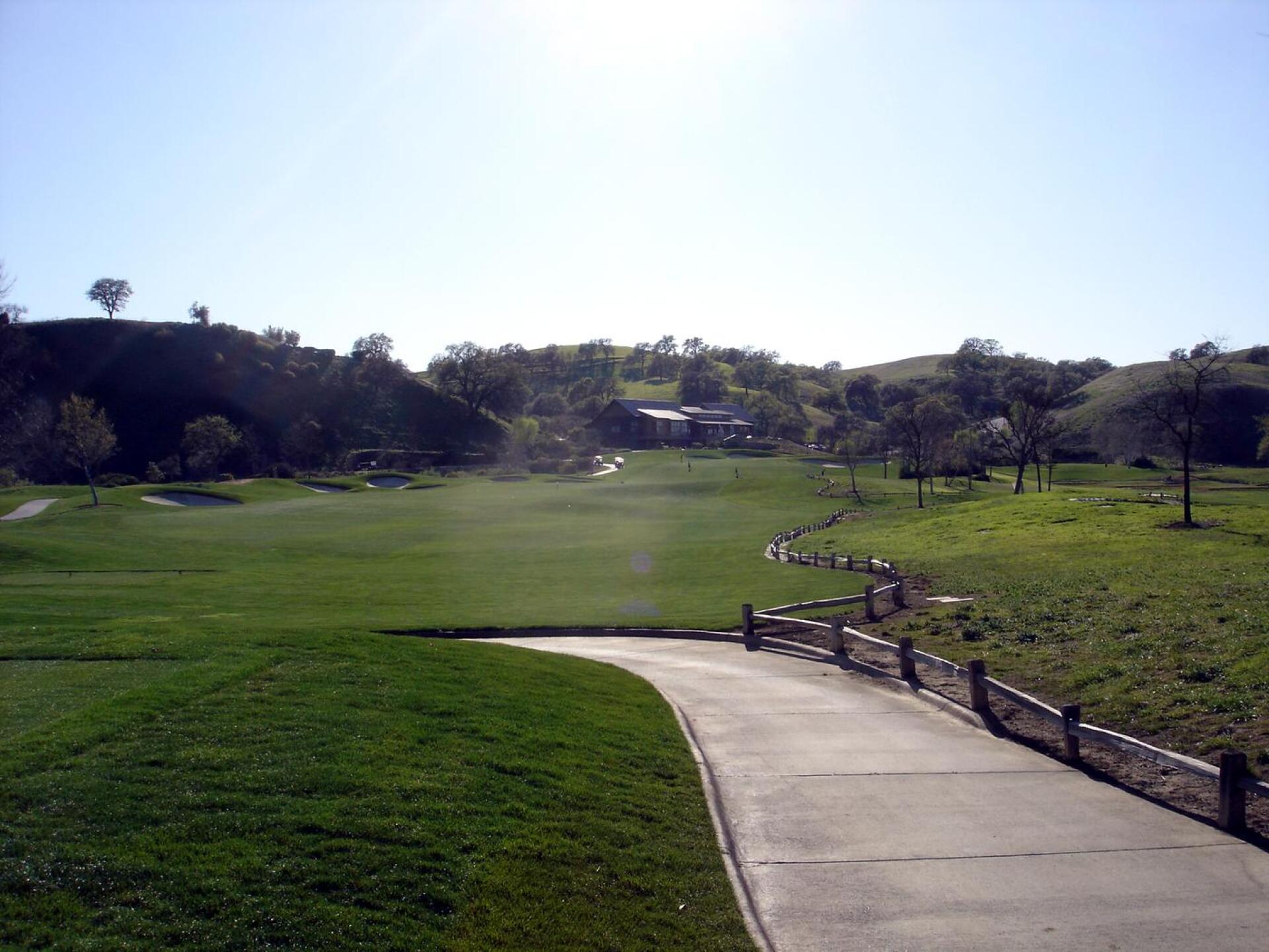 Yocha Dehe GC, Hole 9, Par 4, 408 yds (Photo submitted by DYakimec on 03/17/2020)