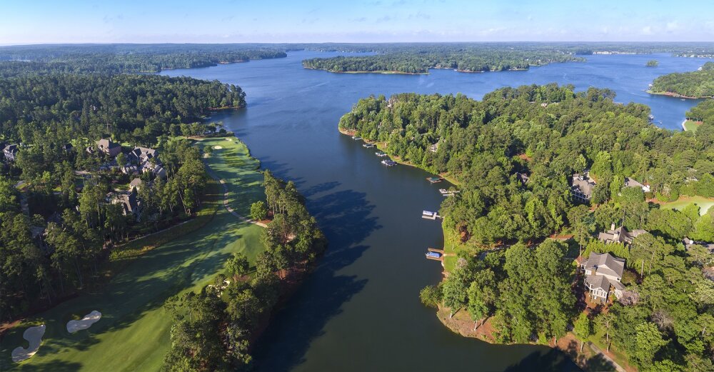 Unsurprisingly, Reynolds Lake Oconee's most impressive homes are on its namesake body of water. (Reynolds Lake Oconee)