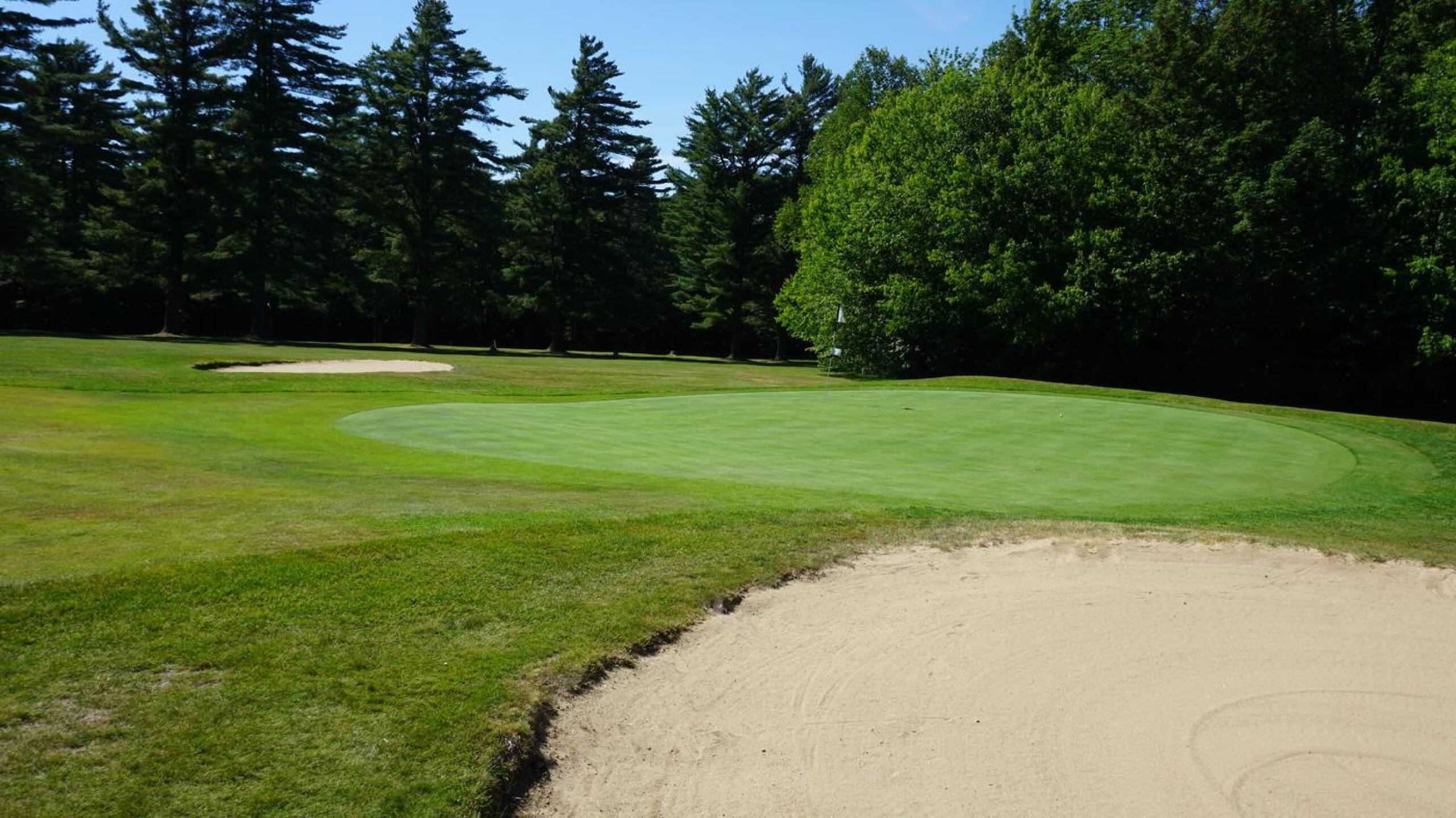 3rd: Conclusion to a ‘driveable’ 4-par, if you can hit as long and straight as someone like Jason Dufner. The green is very small and features a declivity directly in front. (Photo submitted by AptlyLinked on 06/22/2020)
