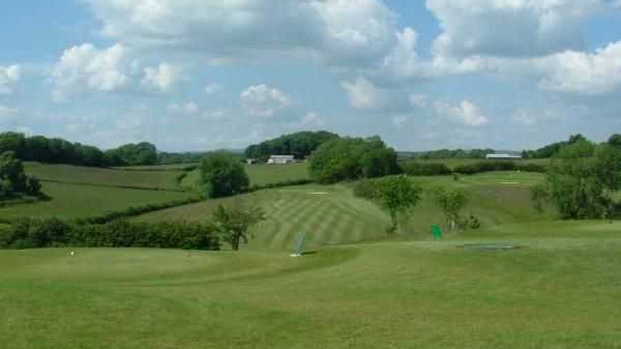 Coed-y-Mwstwr Golf Club: 1st tee