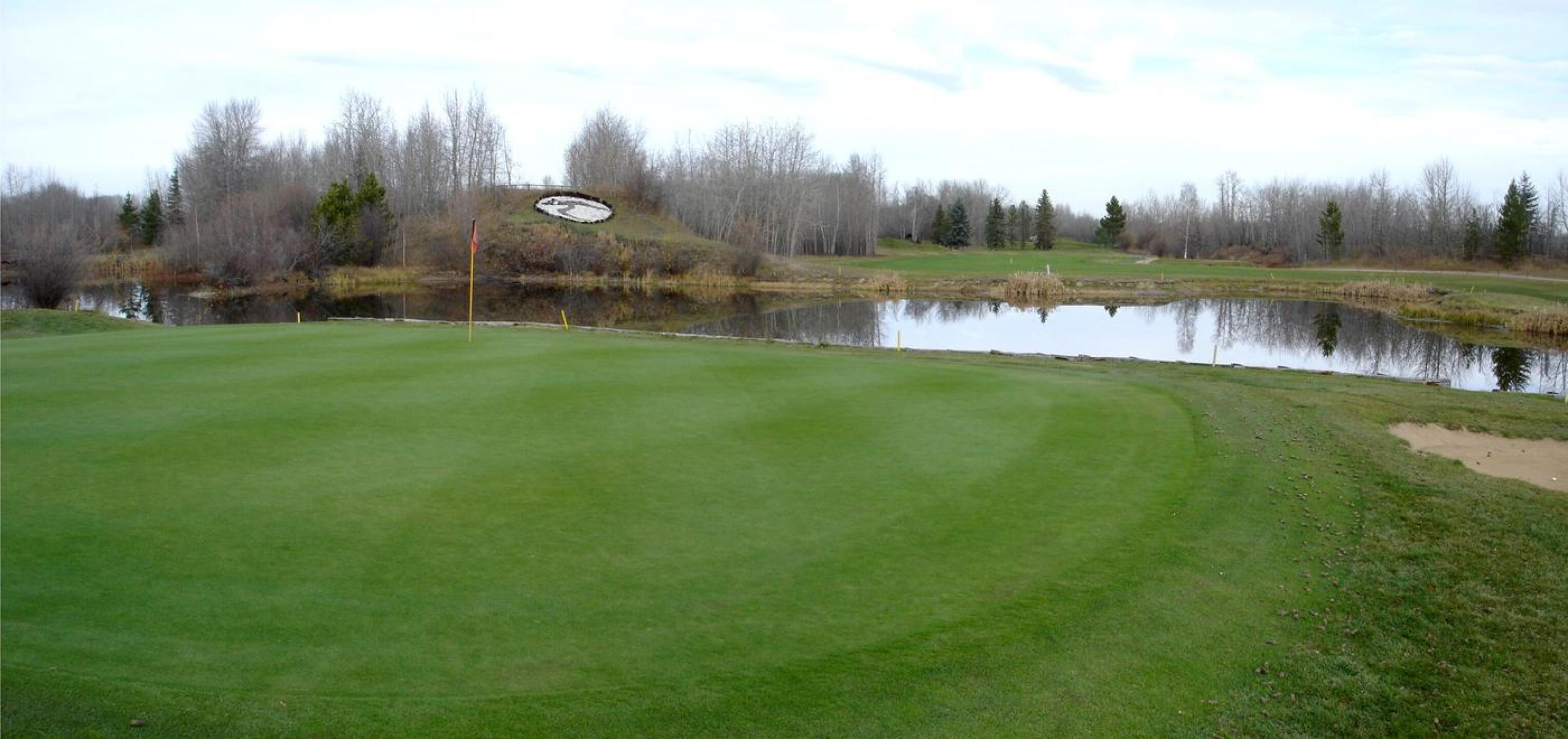 Goose Hummock Golf Resort, Hole 14, Par 4, 351 yds (Photo submitted by DYakimec on 06/04/2016)