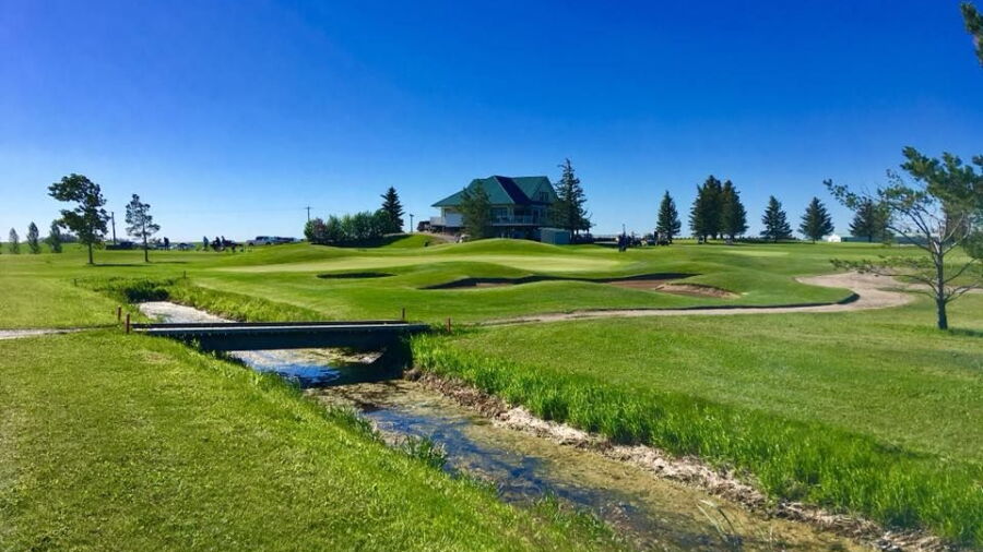 Picture Butte GC: Clubhouse