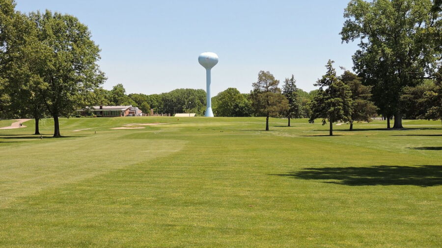 Eighteen at Giant Oak GC