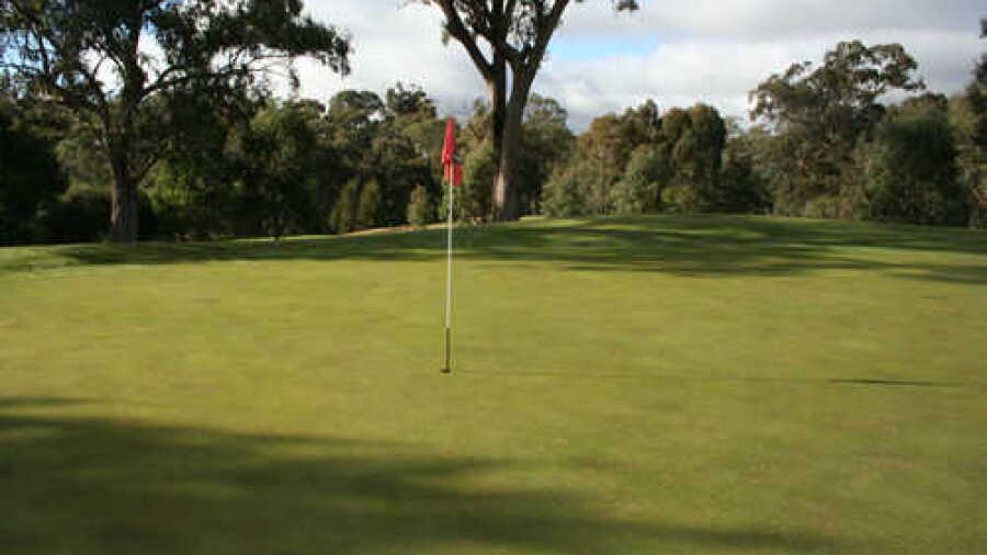 Axedale GC: #18