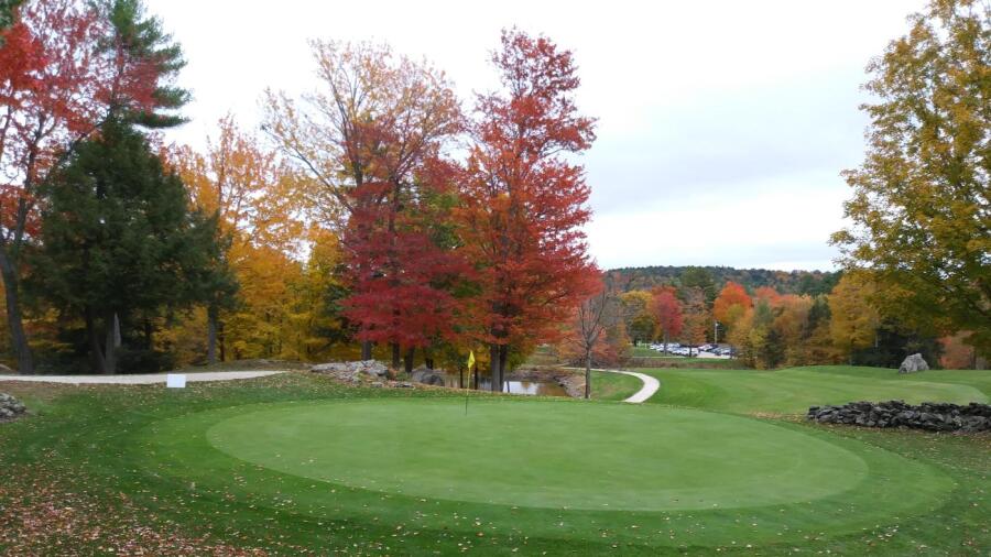 Loudon Country Club - fall colors