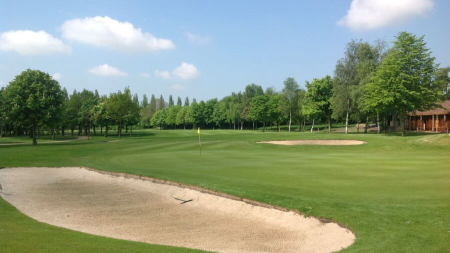 Greenside bunkers at Calderfields