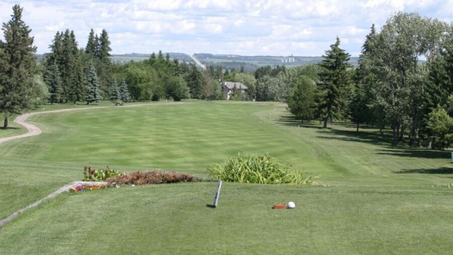 Lacombe GCC